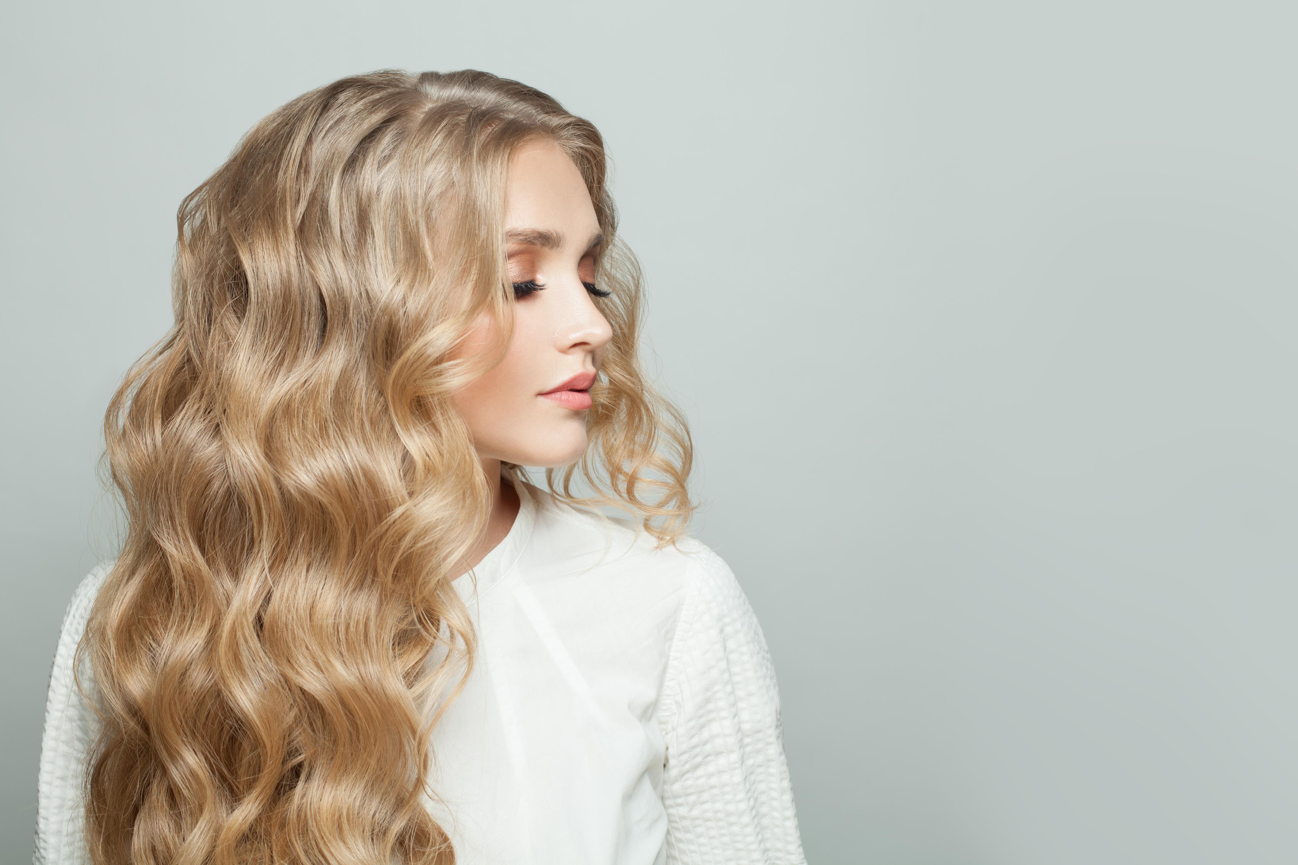 Soft blonde waves